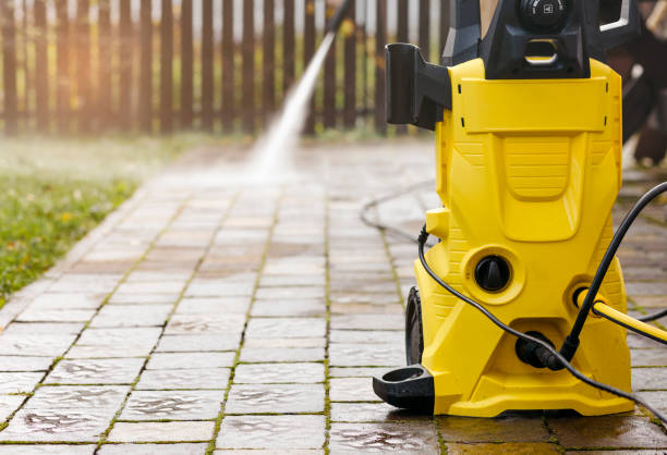 Best Rust Removal  in Newington, VA